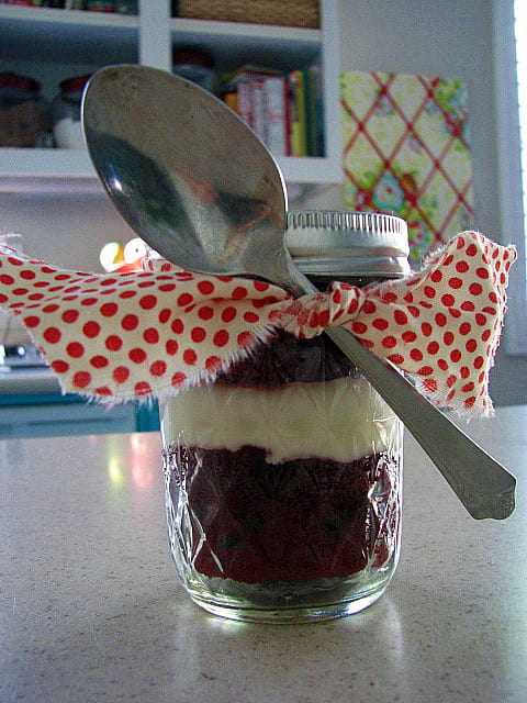 Cupcake in a Jar - Todays Creative Blog